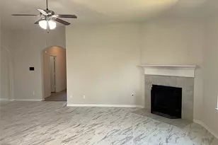 96 Jessica Dr, Dayton, TX 77535 - Photo 8