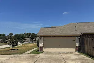 96 Jessica Dr, Dayton, TX 77535 - Photo 2