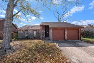 16730 Barkentine Ln, Friendswood, TX 77546 - Photo 1