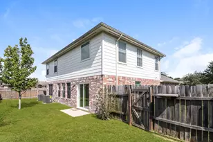 7811 Brookfield St, Baytown, TX 77523 - Photo 14
