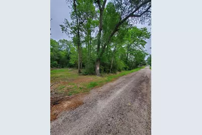 246 Countyroad 3990, Cleveland, TX 77328 - Photo 4
