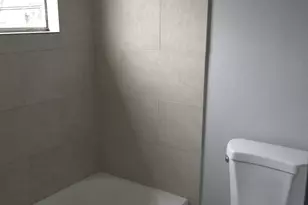 10209 Wiggins St, Houston, TX 77029 - Photo 6