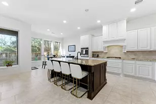 27 Daffodil Meadow Pl, Tomball, TX 77375 - Photo 4