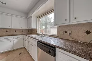 2831 Pecan Ridge Dr, Sugar Land, TX 77479 - Photo 16