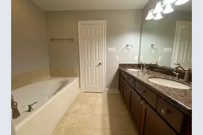 3415 Clearview Circle, Houston, TX 77025 - Photo 14