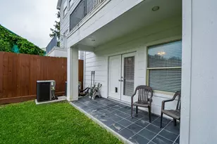 6112 Tyne St, Houston, TX 77007 - Photo 10