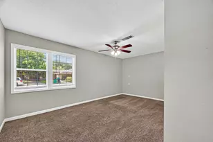 1004 S Shepherd Dr, Baytown, TX 77520 - Photo 22