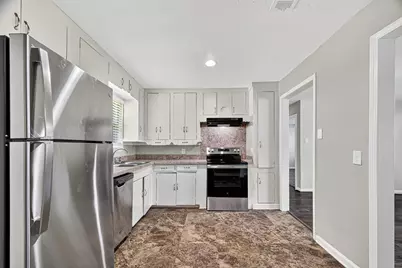 1004 S Shepherd Drive, Baytown, TX 77520 - Photo 12