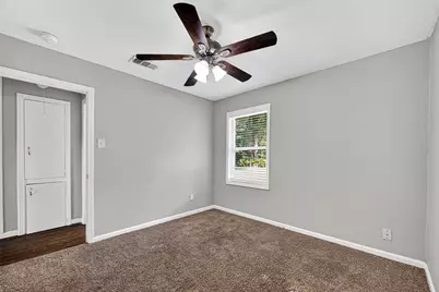 1004 S Shepherd Drive, Baytown, TX 77520 - Photo 32