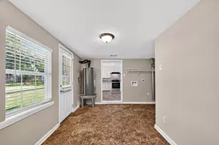 1004 S Shepherd Dr, Baytown, TX 77520 - Photo 18