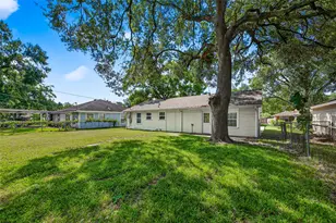 1004 S Shepherd Dr, Baytown, TX 77520 - Photo 38