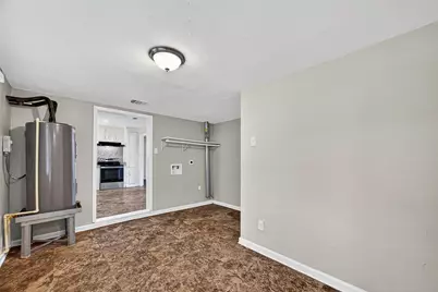 1004 S Shepherd Drive, Baytown, TX 77520 - Photo 16