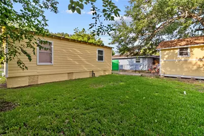 605 Pearl Street, Baytown, TX 77520 - Photo 12