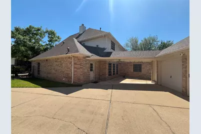 3207 Long Bough Court, Houston, TX 77059 - Photo 2