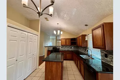 12702 Meadway Court, Houston, TX 77082 - Photo 4