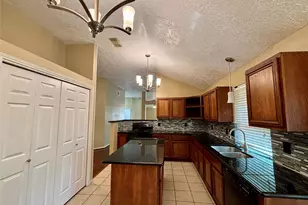 12702 Meadway Ct, Houston, TX 77082 - Photo 4