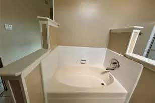 12702 Meadway Ct, Houston, TX 77082 - Photo 6