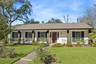 5630 McKnight St, Houston, TX 77035 - Photo 1