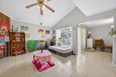 7709 Shadow Hill Lane, Houston, TX 77072 - Photo 8
