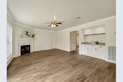 14810 Silver Knight Court, Houston, TX 77062 - Photo 6