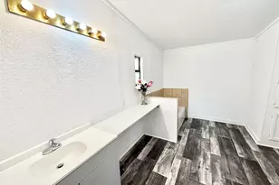 237 Linda Ln, Oyster Creek, TX 77541 - Photo 8