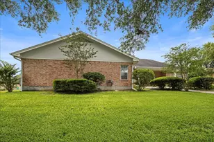 159 Charles St, La Grange, TX 78945 - Photo 8