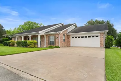159 Charles Street, La Grange, TX 78945 - Photo 2