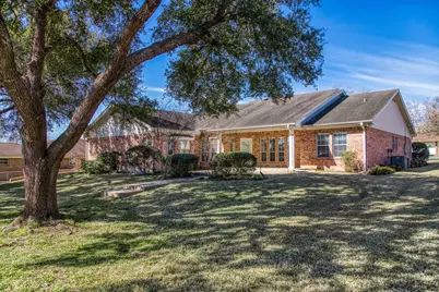 159 Charles Street, La Grange, TX 78945 - Photo 4