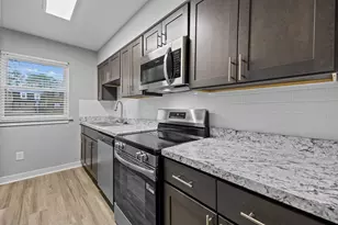 356 Cypresswood Ct, Virginia Beach, VA 23454 - Photo 12