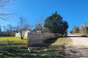 190 Briar Mdws Dr, Coldspring, TX 77331 - Photo 6