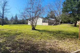 190 Briar Mdws Dr, Coldspring, TX 77331 - Photo 4