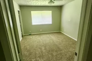 3860 Jasmine Dr, Alvin, TX 77511 - Photo 4