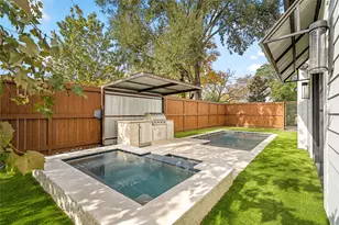 1136 Woodland St, Houston, TX 77009 - Photo 10