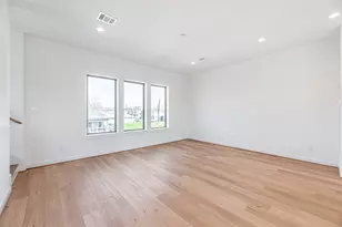 2318 Mills St, Houston, TX 77026 - Photo 8