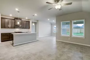 2110 Cherryvale Dr, Tomball, TX 77375 - Photo 10