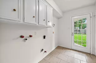 2019 Thousand Pines Dr, Kingwood, TX 77339 - Photo 16