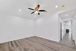 7725 Hoffman St, Houston, TX 77016 - Photo 22