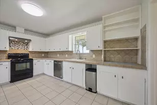 6210 County Rd 170, Alvin, TX 77511 - Photo 8