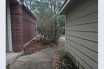 35 S Avonlea Circle, The Woodlands, TX 77382 - Photo 4