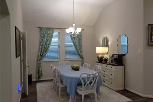1734 Yaupon Trail Ct, Alvin, TX 77511 - Photo 6