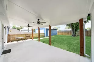 19038 County Rd 669D, Alvin, TX 77511 - Photo 18