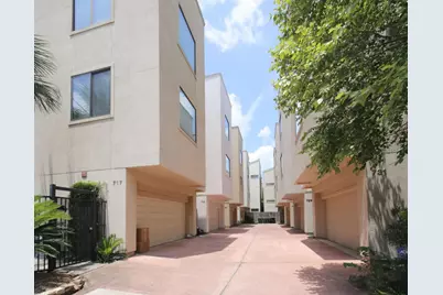 723 Reinerman, Houston, TX 77007 - Photo 2