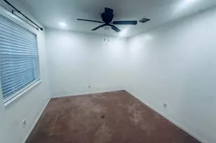 6302 Hanley Ln, Houston, TX 77016 - Photo 6