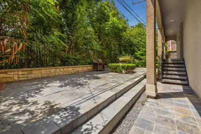6830 Staffordshire Boulevard, Houston, TX 77030 - Photo 2