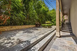 6830 Staffordshire Blvd, Houston, TX 77030 - Photo 2