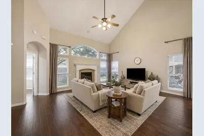 2202 Summer Wind Drive, Sugar Land, TX 77479 - Photo 10