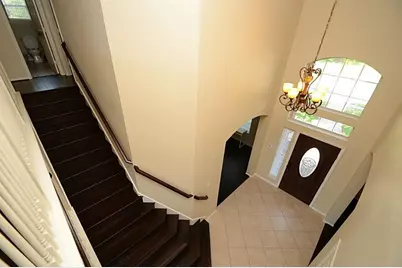 5002 Hearth Hollow Lane, Sugar Land, TX 77479 - Photo 4