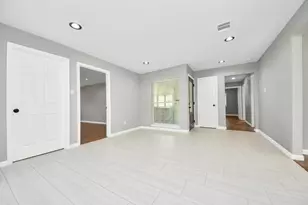 5743 Newquay St, Houston, TX 77085 - Photo 8