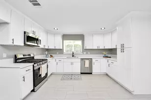 5743 Newquay St, Houston, TX 77085 - Photo 10