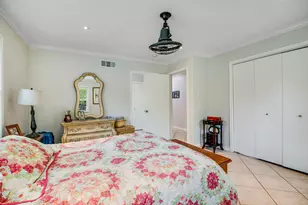 1010 Rosewood Dr, Dickinson, TX 77539 - Photo 26